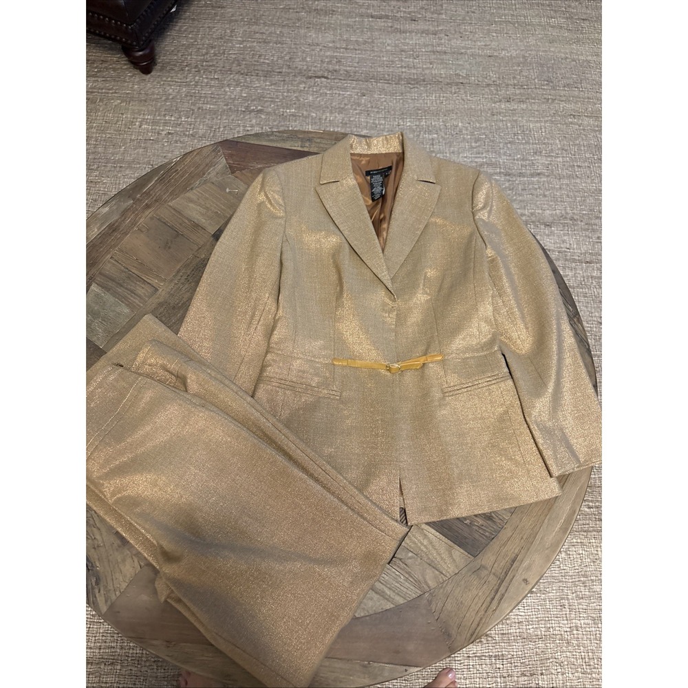 Women's autumn BCBGMaxazria Pantsuit 2-piece Gold Shimmer Belted Blazer Size 4